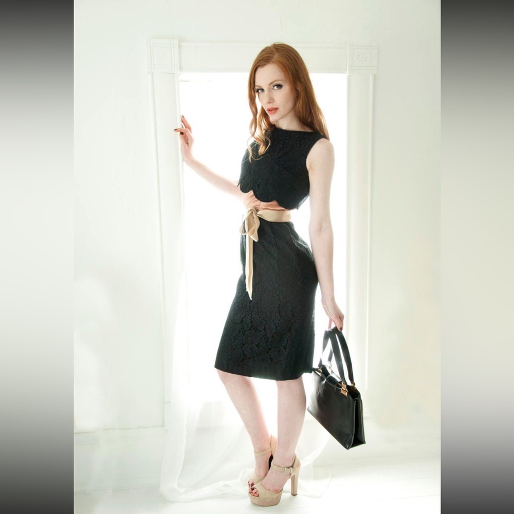 Vinrage Black Rhinestone Lace And Satin Dress / 50s / 60s VLV VTG